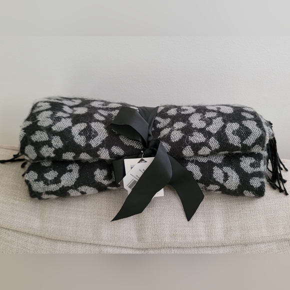 Throw Blanket Cheetah Print - Picture 2 of 5